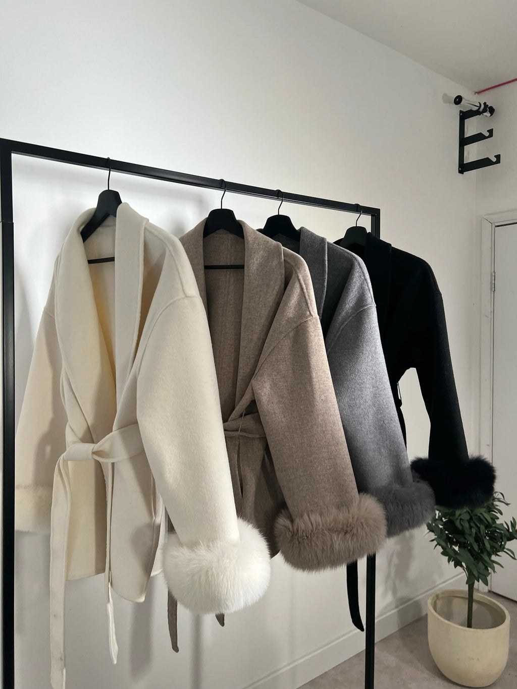 SORA – PREMIUM MANTEL