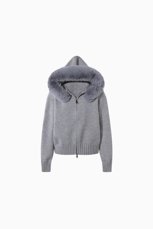 SORA – STRICKJACKE MIT KUNSTFELLKRAGEN