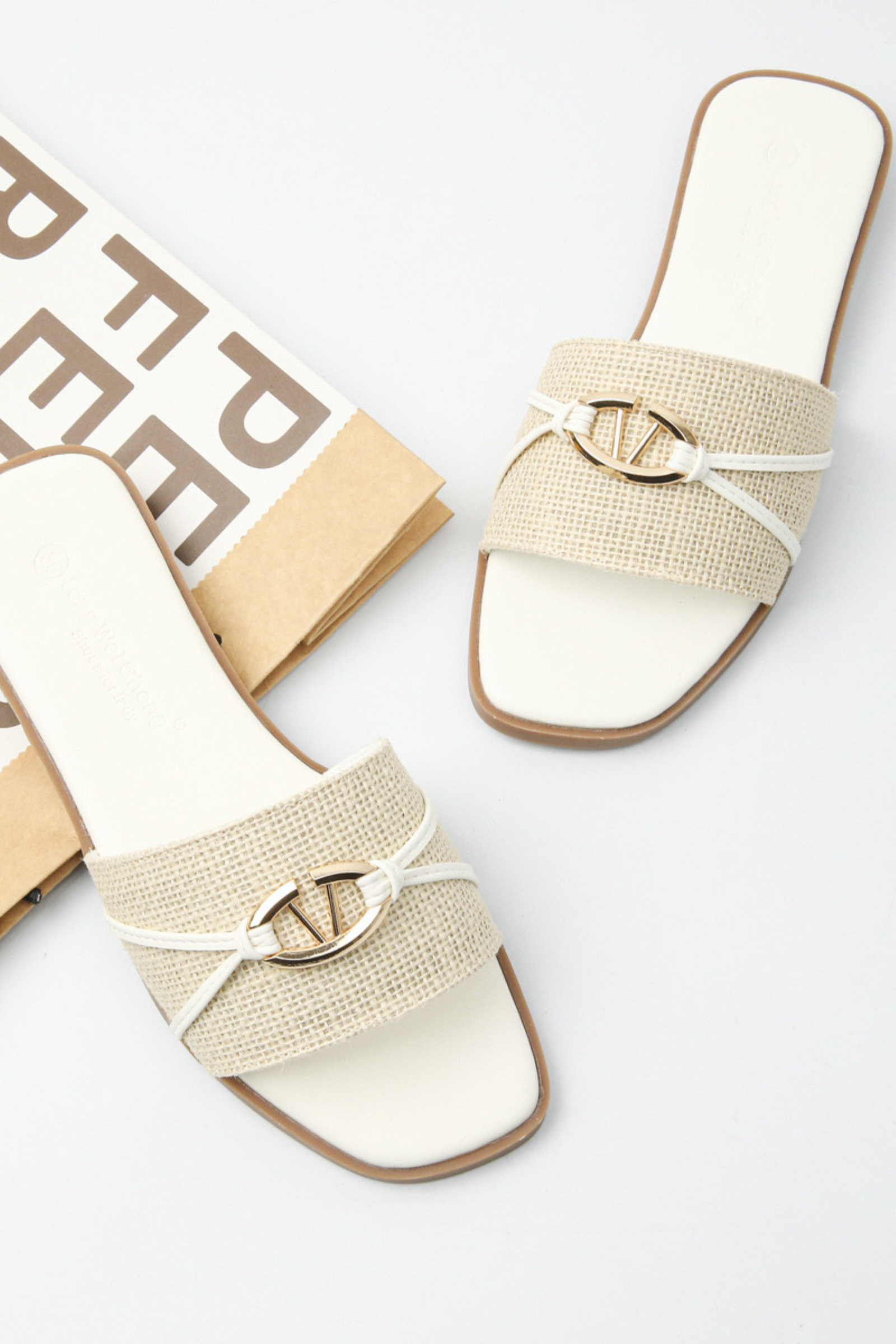 MEG - SANDALEN