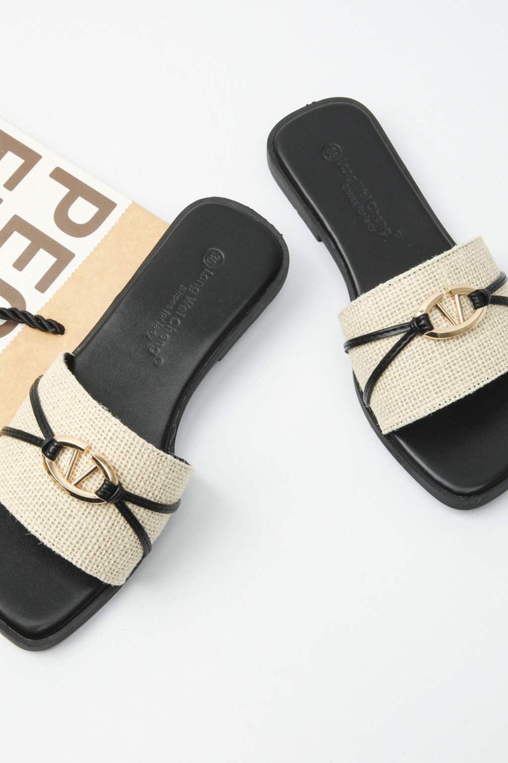 MEG - SANDALEN